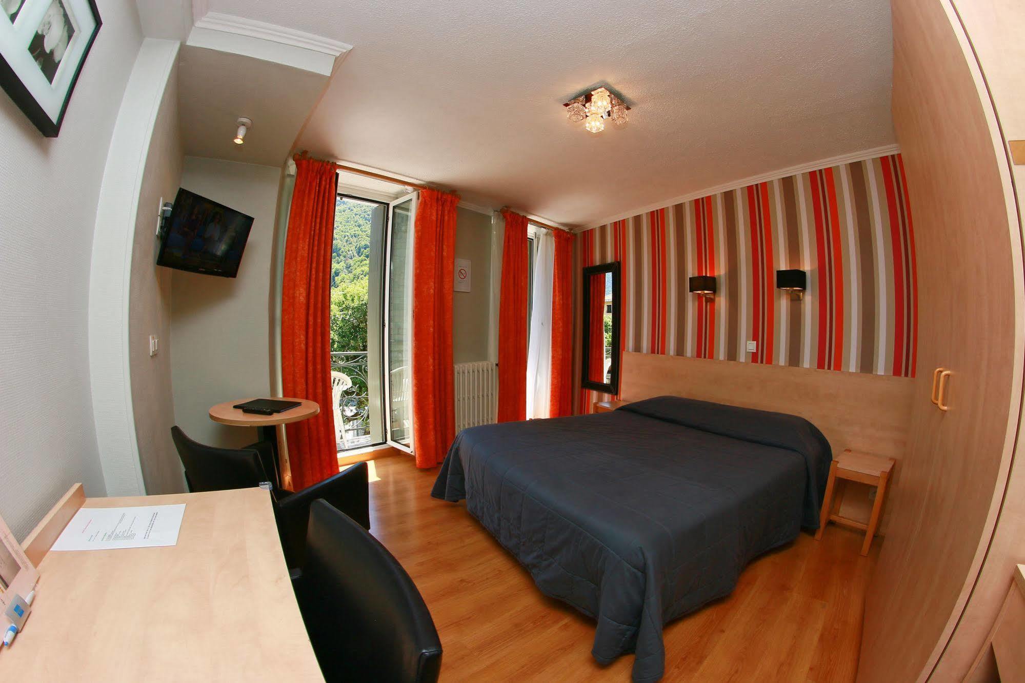 Hotel Panoramic Bagneres-de-Luchon Екстер'єр фото
