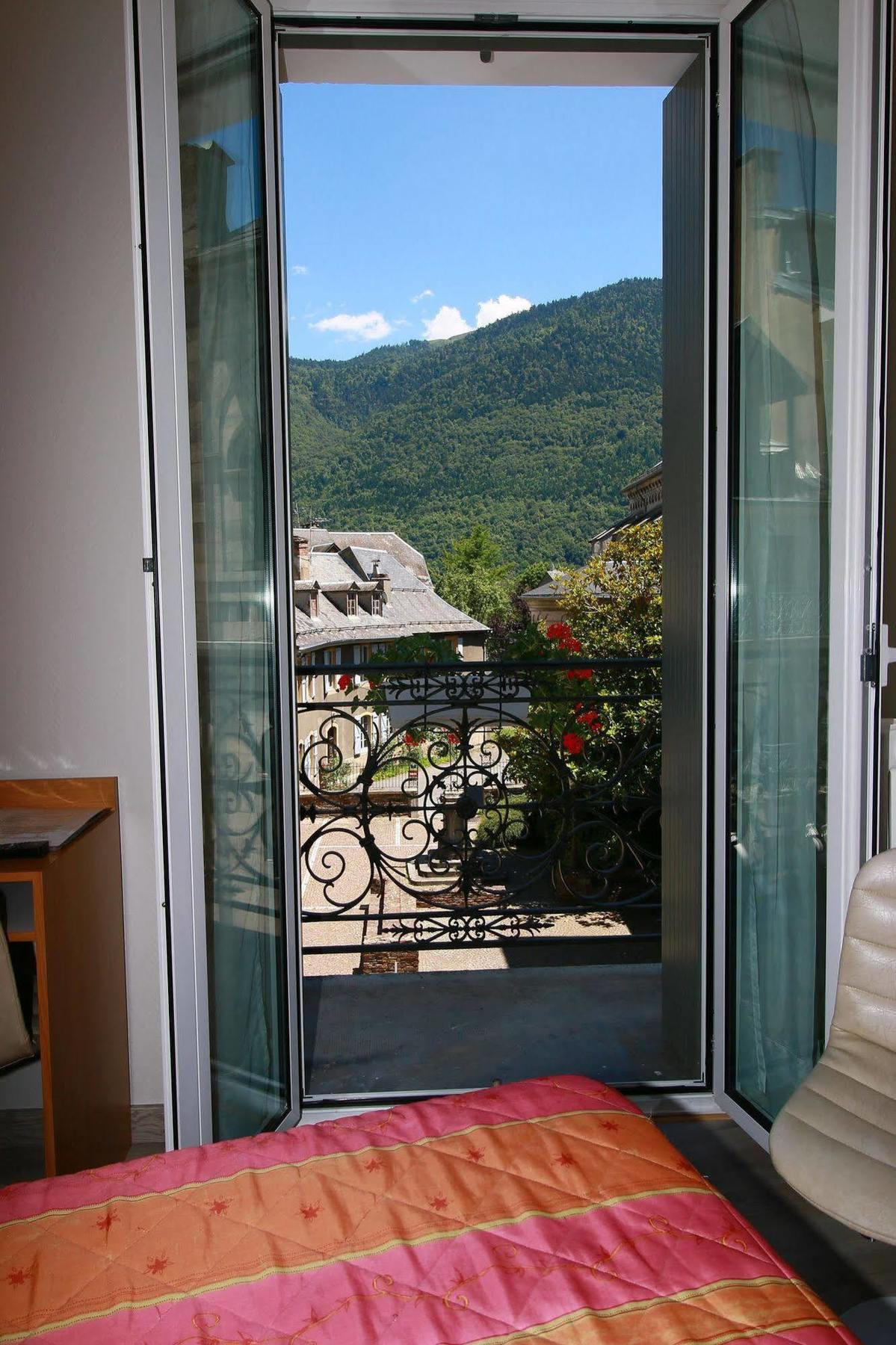 Hotel Panoramic Bagneres-de-Luchon Екстер'єр фото