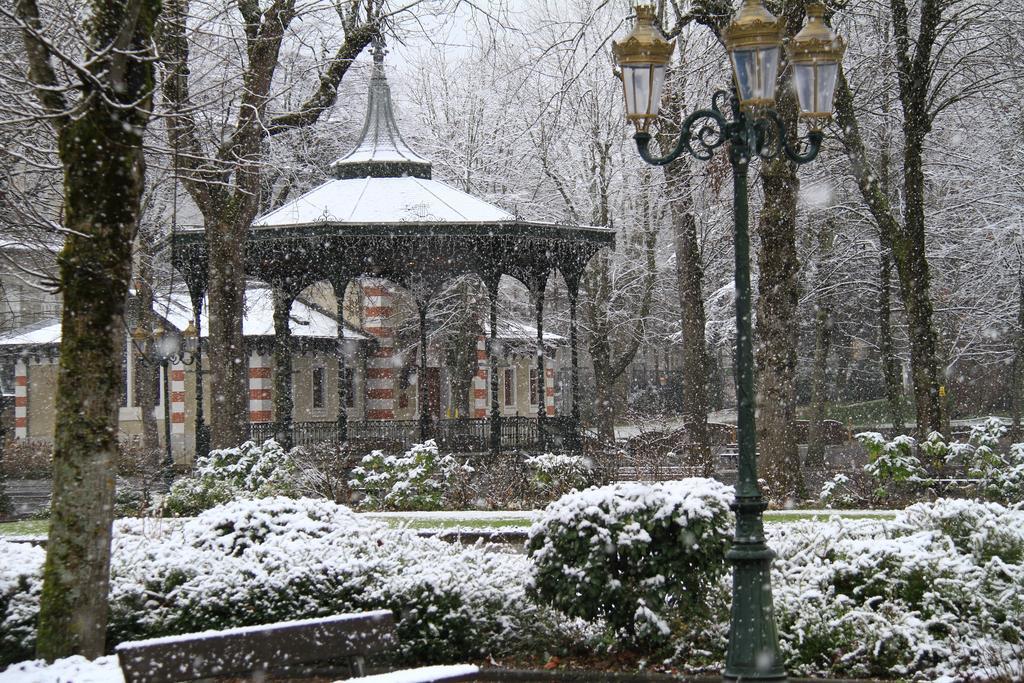 Hotel Panoramic Bagneres-de-Luchon Екстер'єр фото